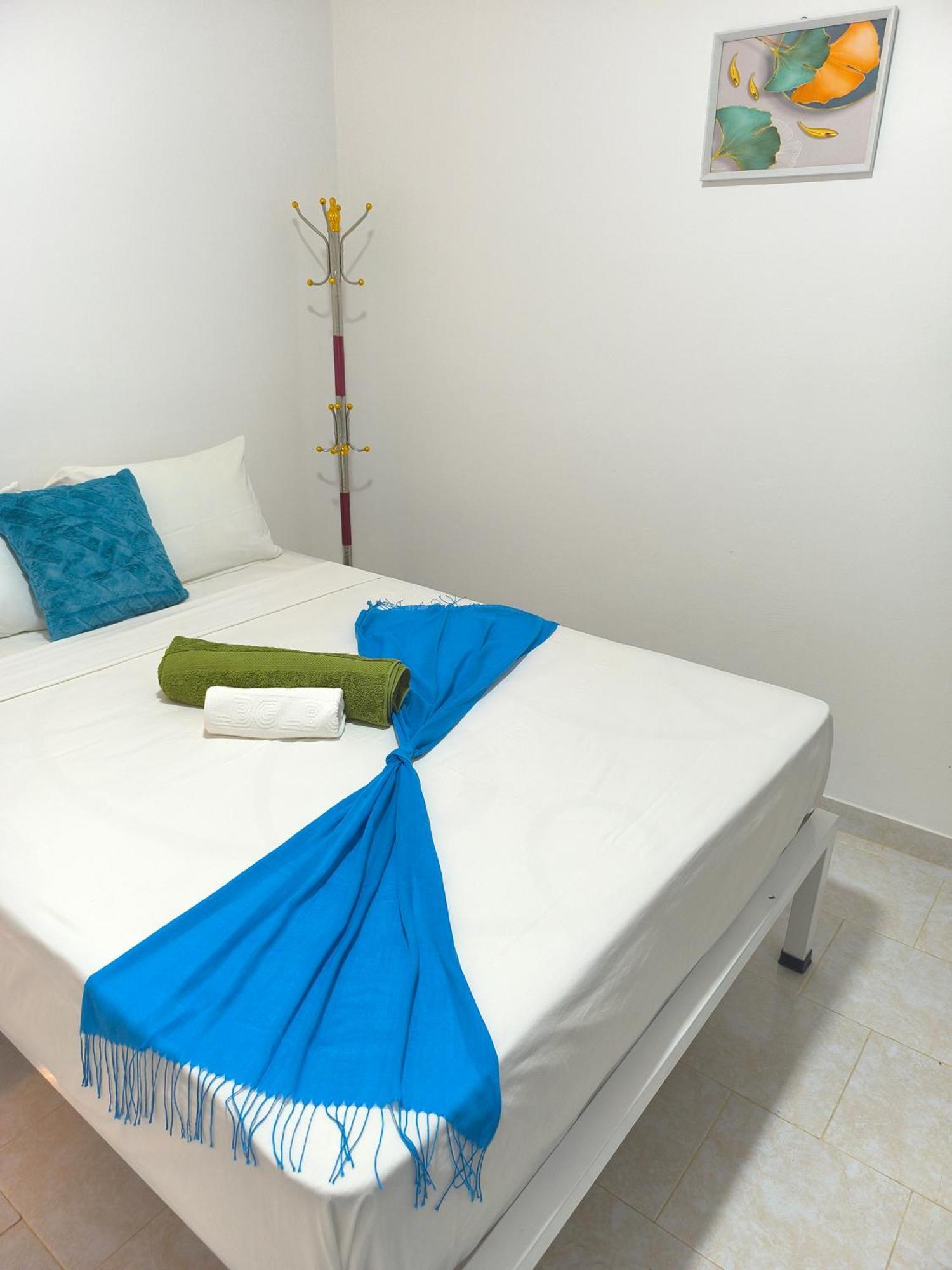 Plateau Bedroom & - Center 1 *