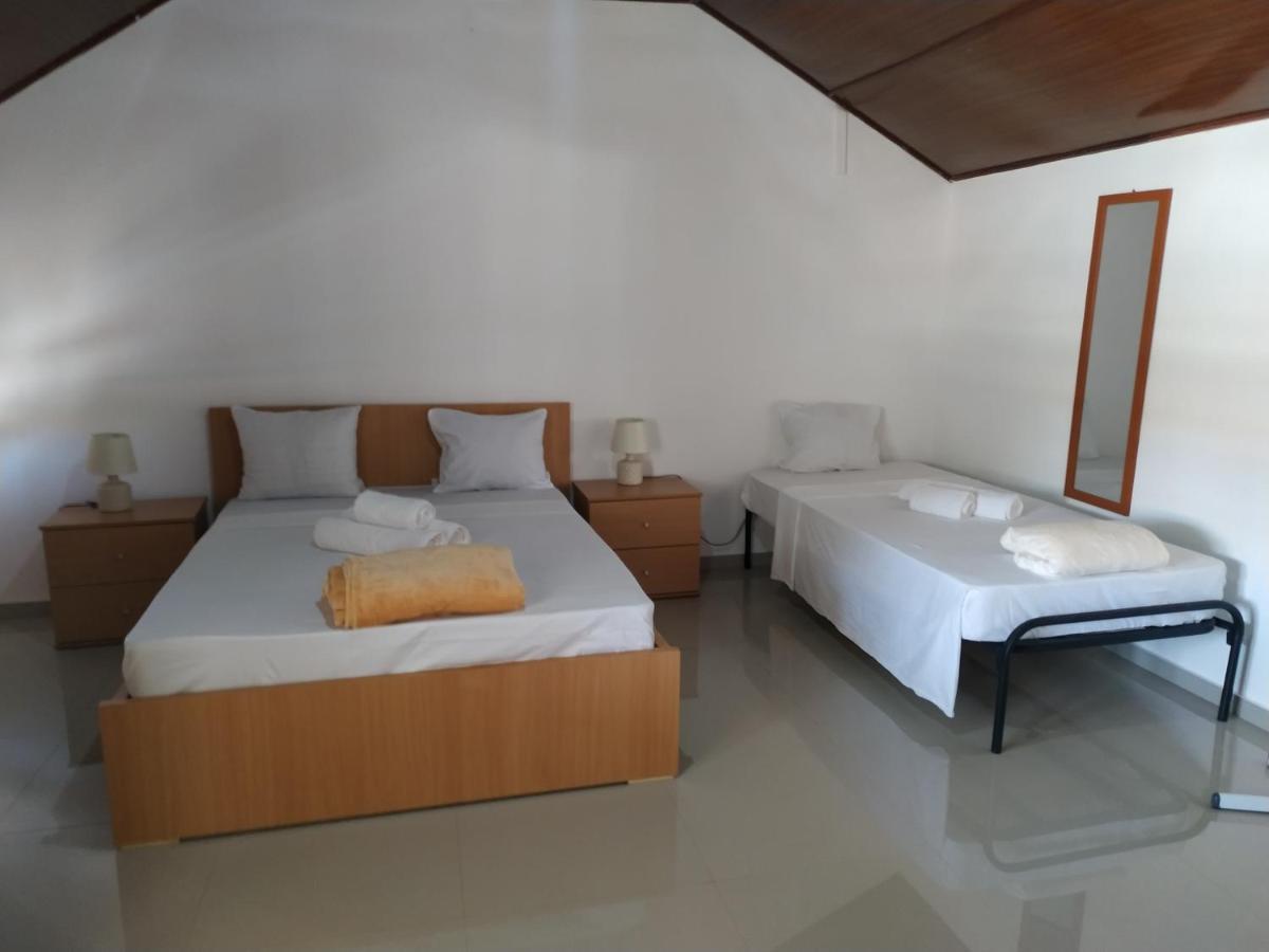 Plateau Bedroom & - Center 1