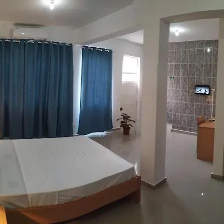 Plateau Bedroom & Chambre - Praia Center 1 Exterior foto