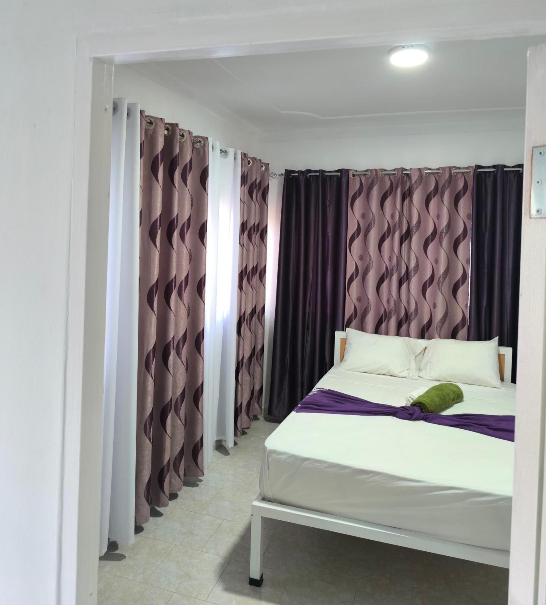 Plateau Bedroom&chambre - Center